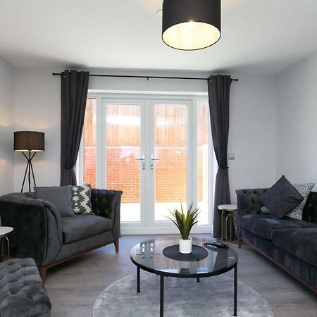 Stunning 2 Bedroom Apartment In Wallasey Eksteriør billede