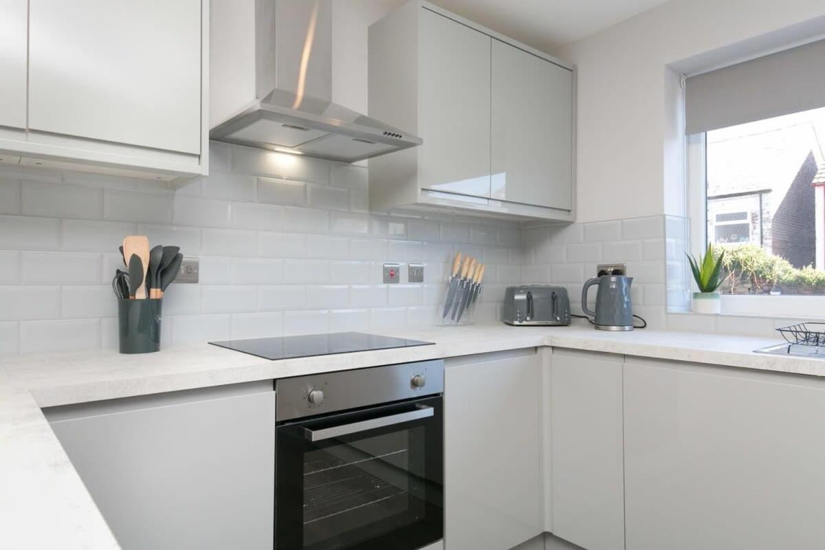Stunning 2 Bedroom Apartment In Wallasey Eksteriør billede