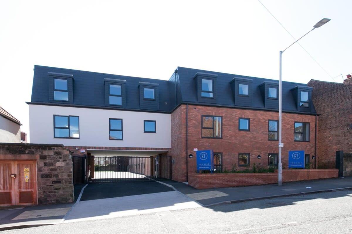 Stunning 2 Bedroom Apartment In Wallasey Eksteriør billede
