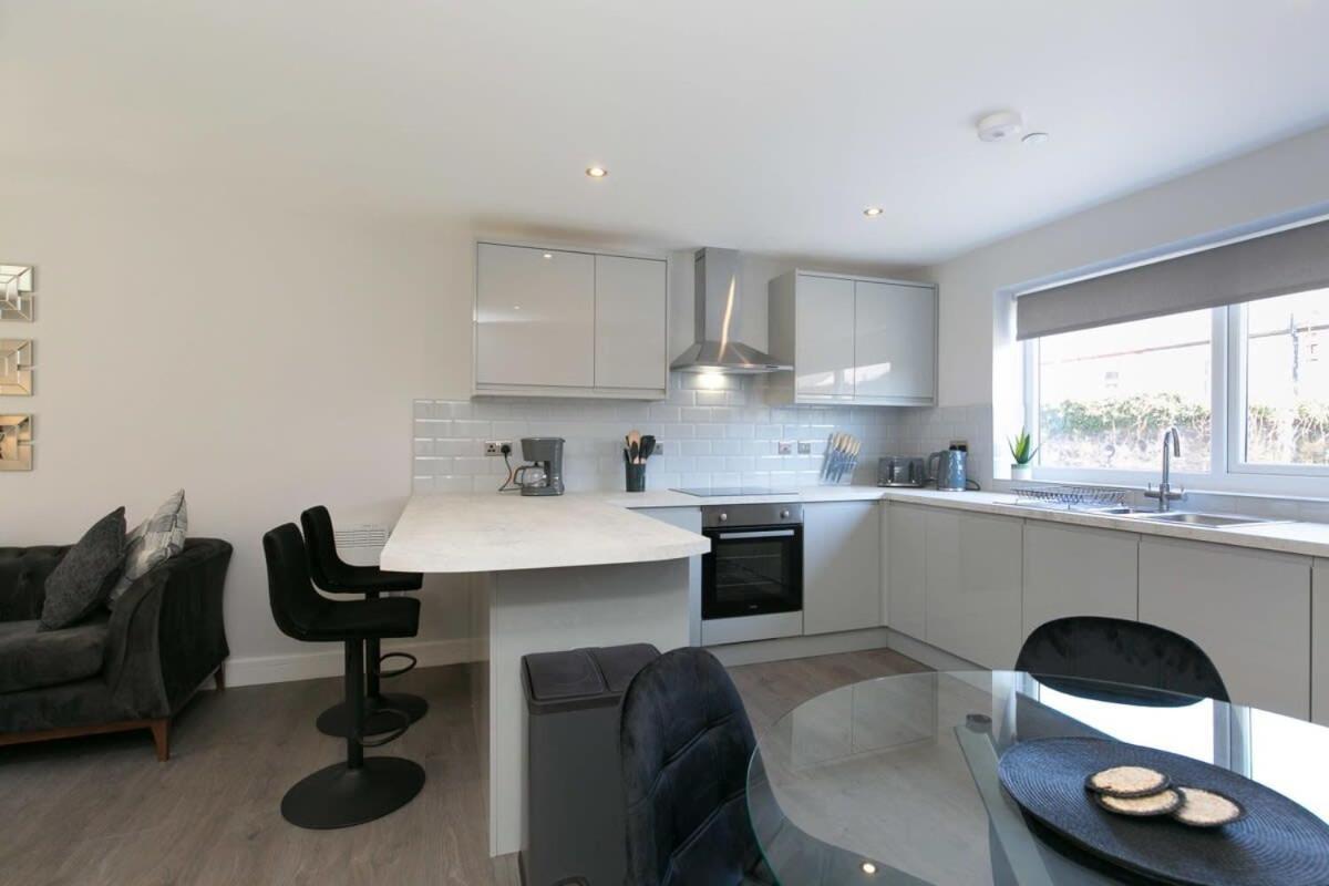 Stunning 2 Bedroom Apartment In Wallasey Eksteriør billede