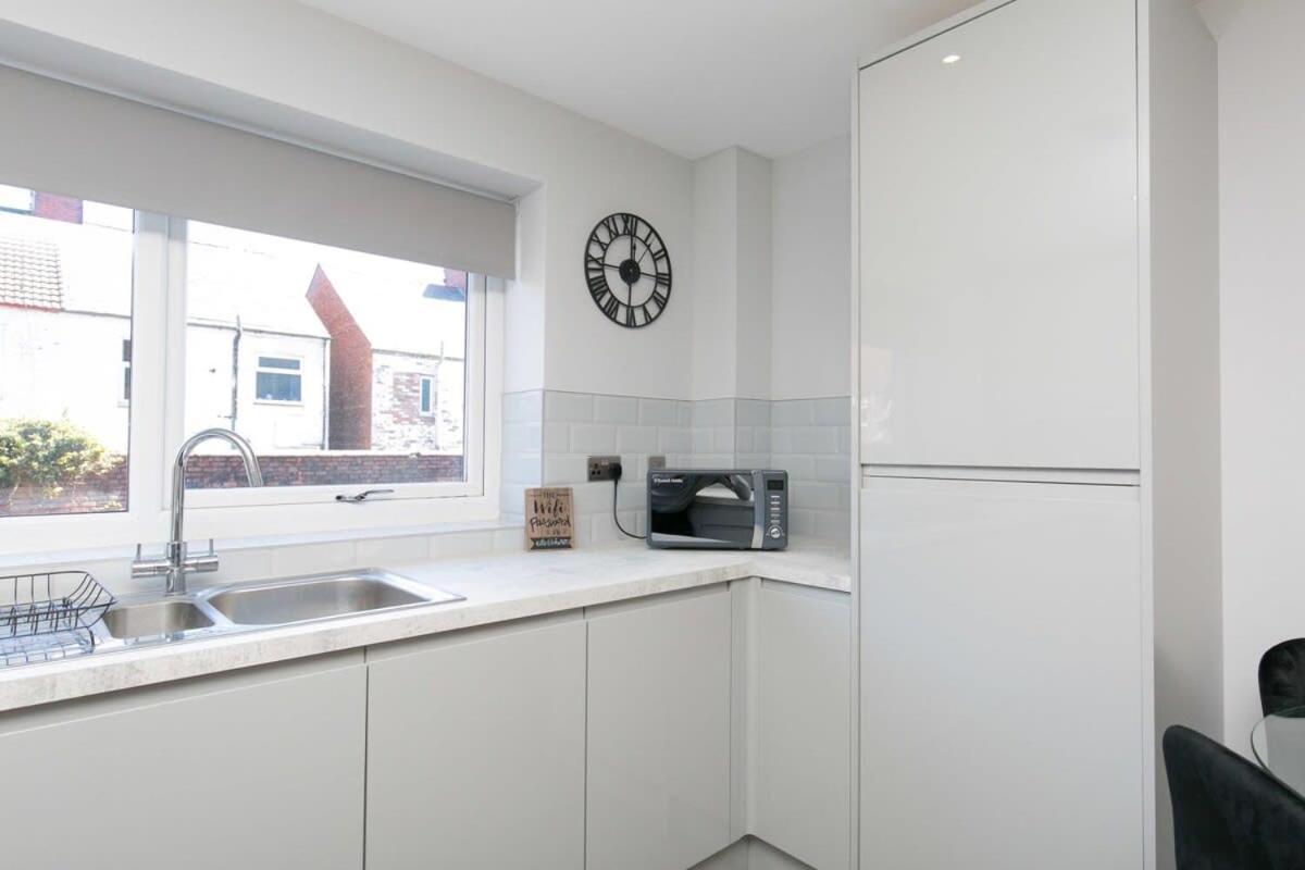 Stunning 2 Bedroom Apartment In Wallasey Eksteriør billede