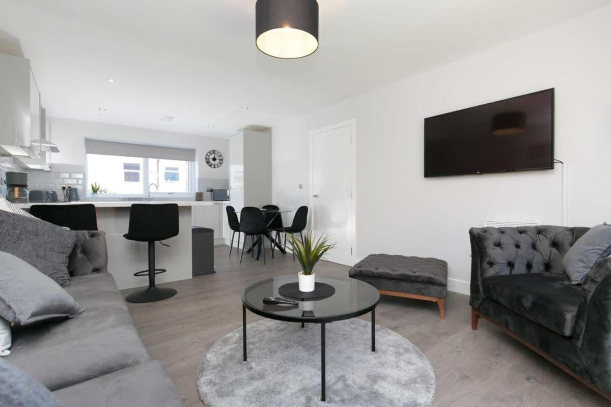 Stunning 2 Bedroom Apartment In Wallasey Eksteriør billede