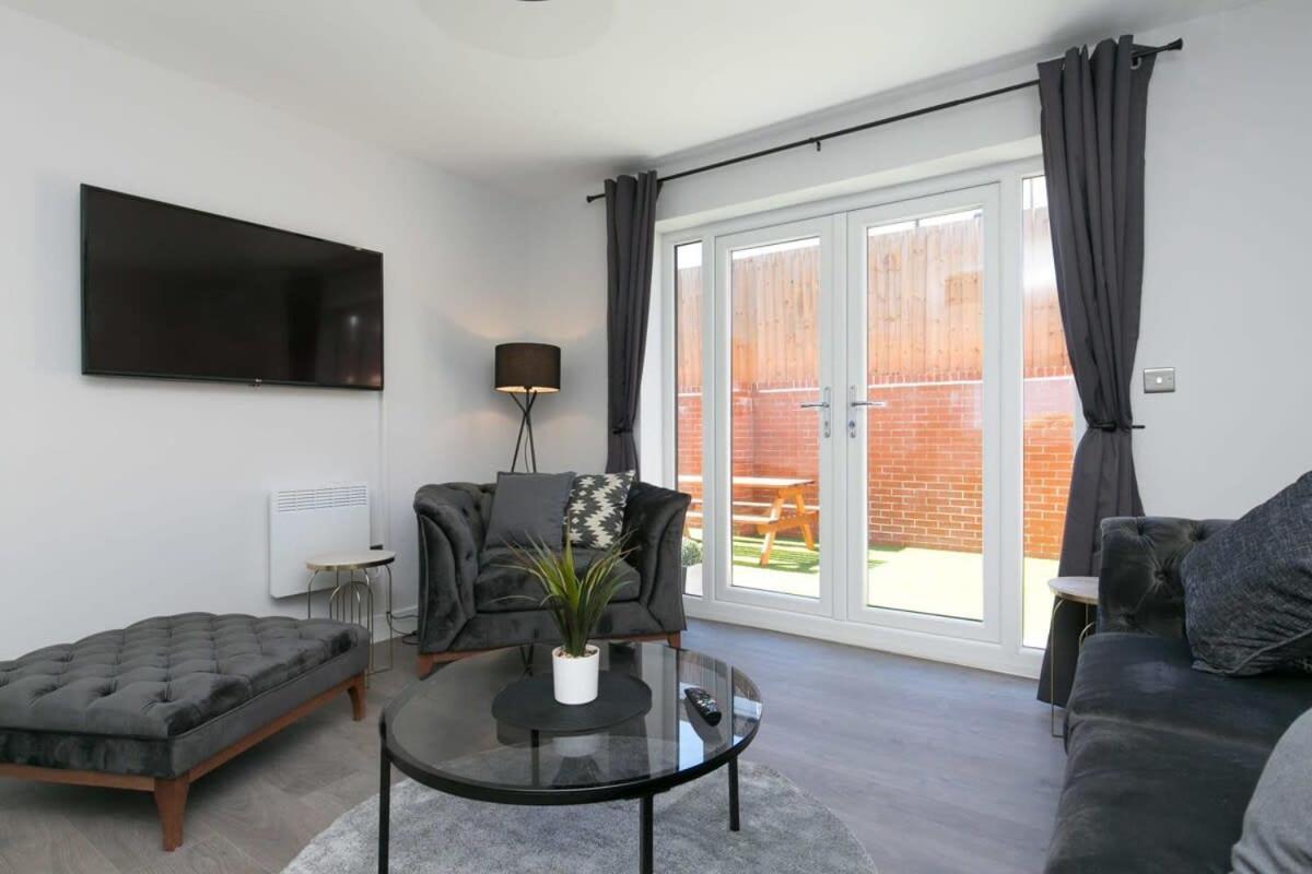 Stunning 2 Bedroom Apartment In Wallasey Eksteriør billede